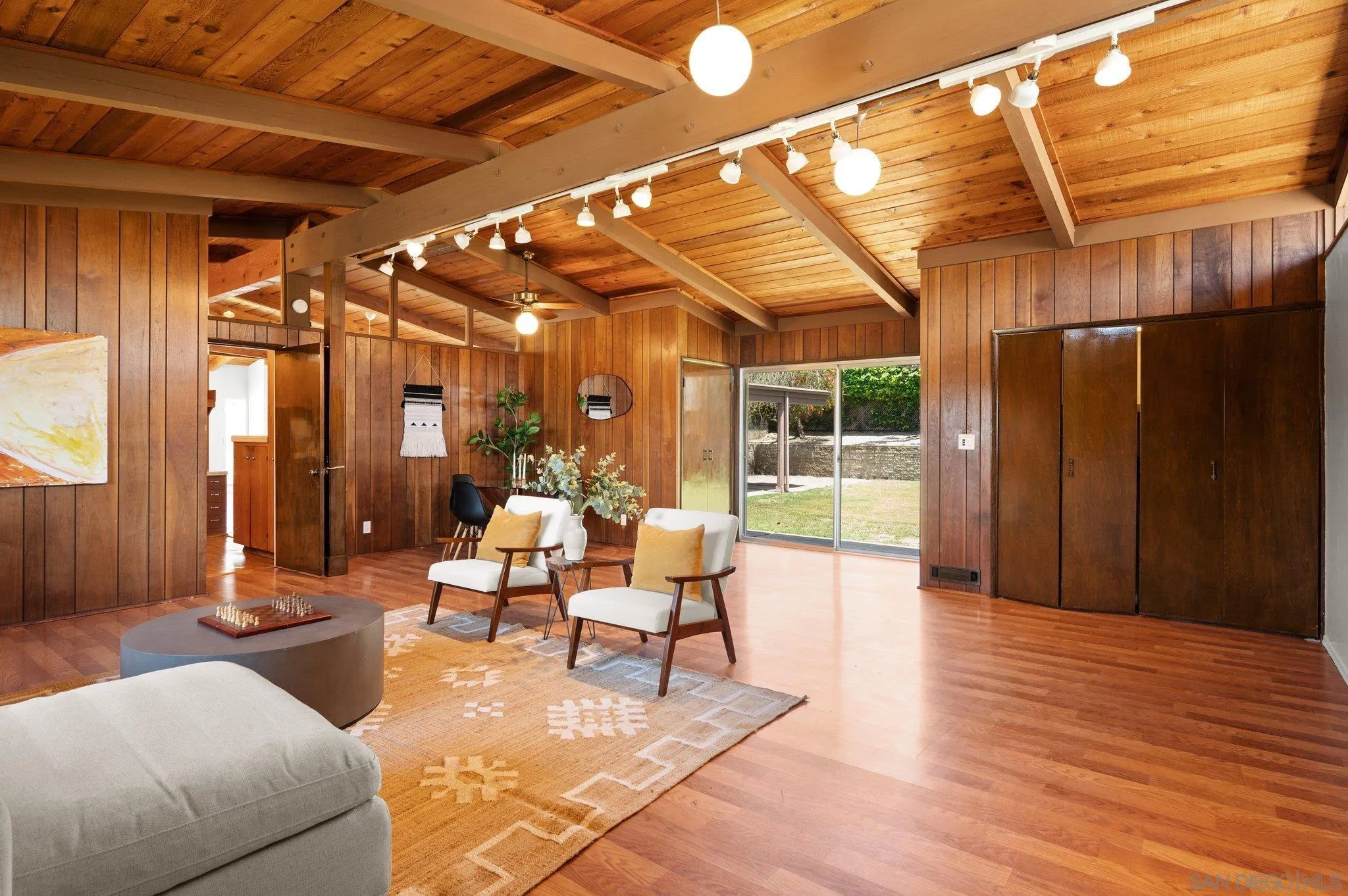 La Jolla, California 92037, United States, 3 Bedrooms Bedrooms, ,2 BathroomsBathrooms,Residential,Active,131777