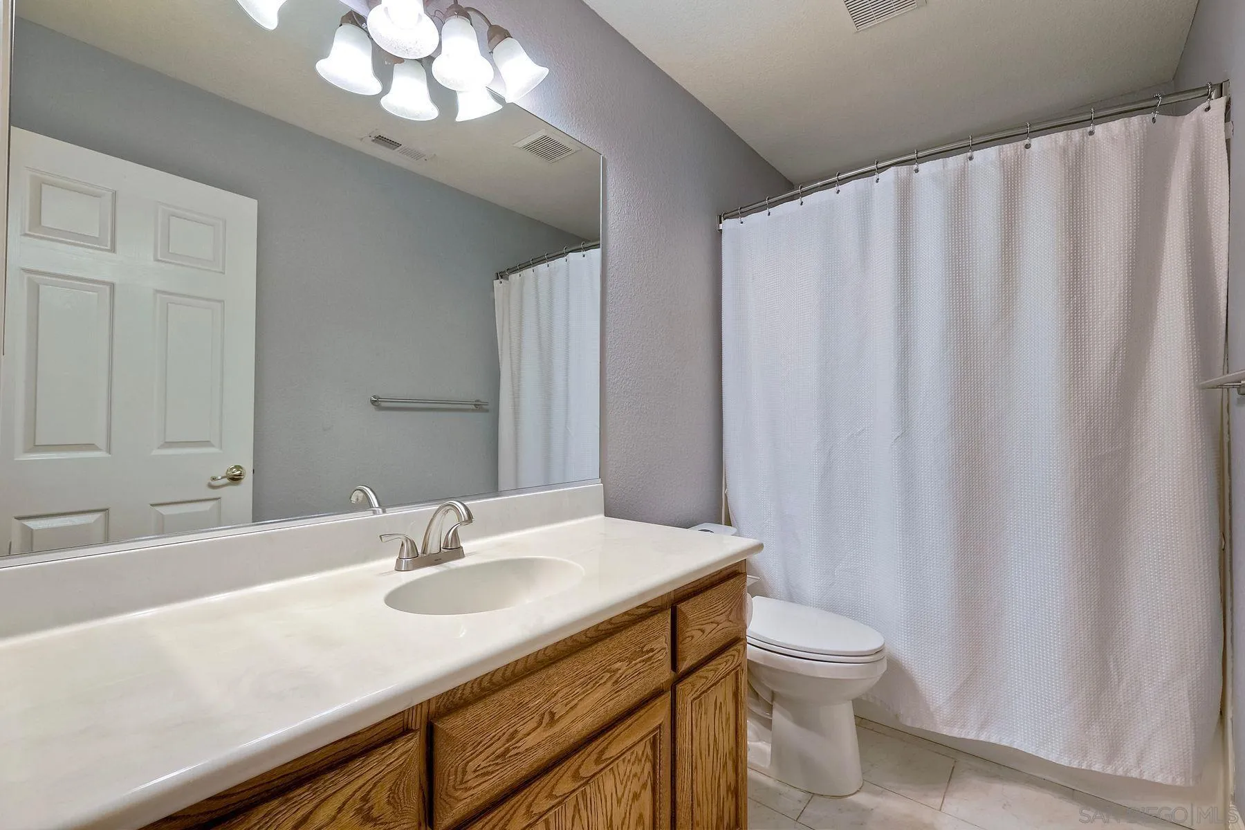 Ramona, California 92065, United States, 3 Bedrooms Bedrooms, ,2 BathroomsBathrooms,Residential,Active,98925