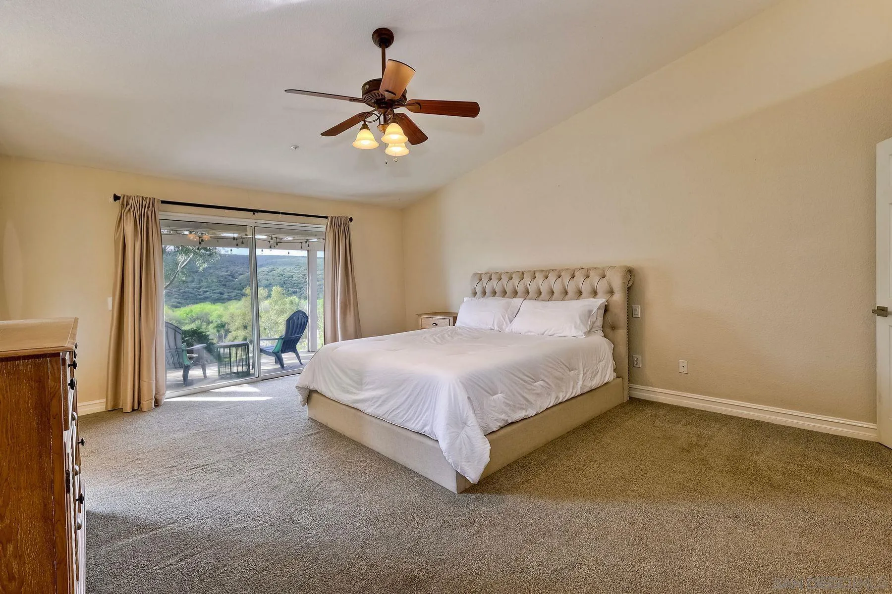 Ramona, California 92065, United States, 3 Bedrooms Bedrooms, ,2 BathroomsBathrooms,Residential,Active,98925