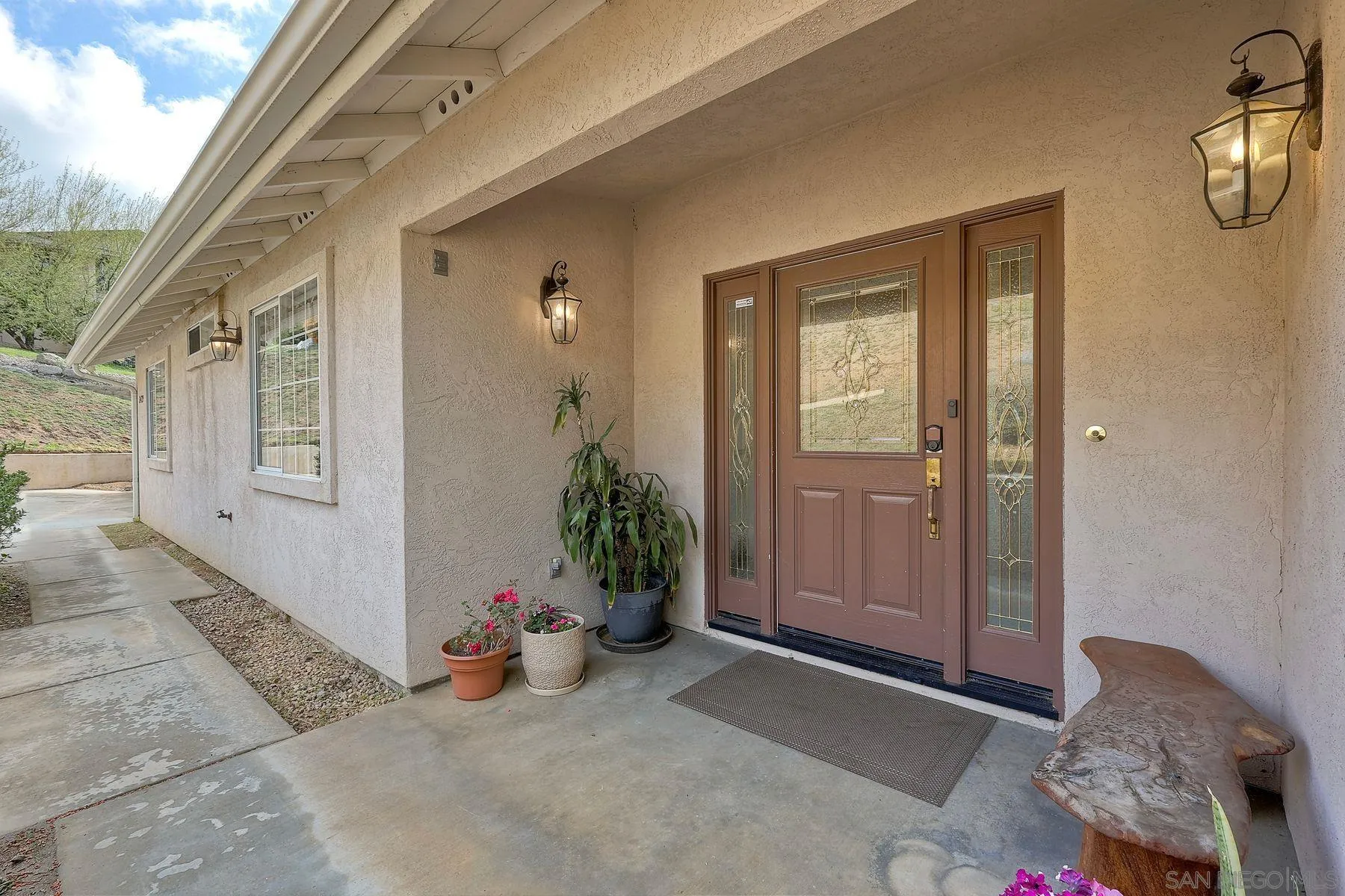 Ramona, California 92065, United States, 3 Bedrooms Bedrooms, ,2 BathroomsBathrooms,Residential,Active,98925