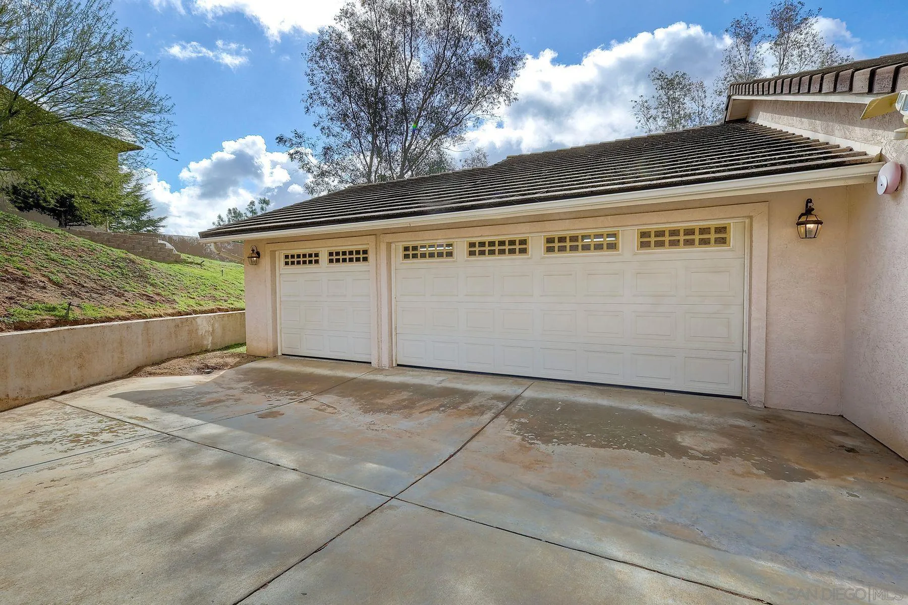 Ramona, California 92065, United States, 3 Bedrooms Bedrooms, ,2 BathroomsBathrooms,Residential,Active,98925