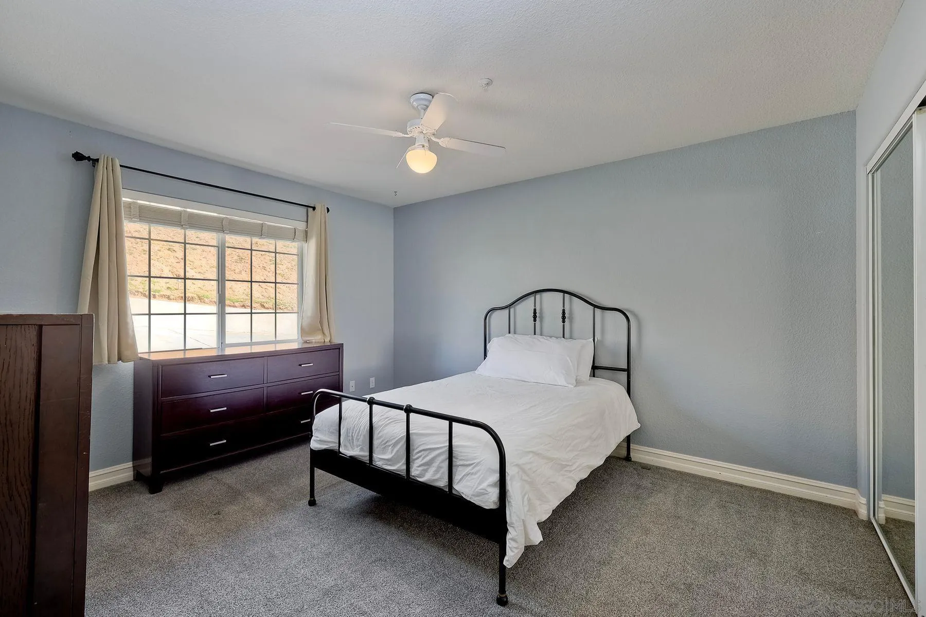 Ramona, California 92065, United States, 3 Bedrooms Bedrooms, ,2 BathroomsBathrooms,Residential,Active,98925