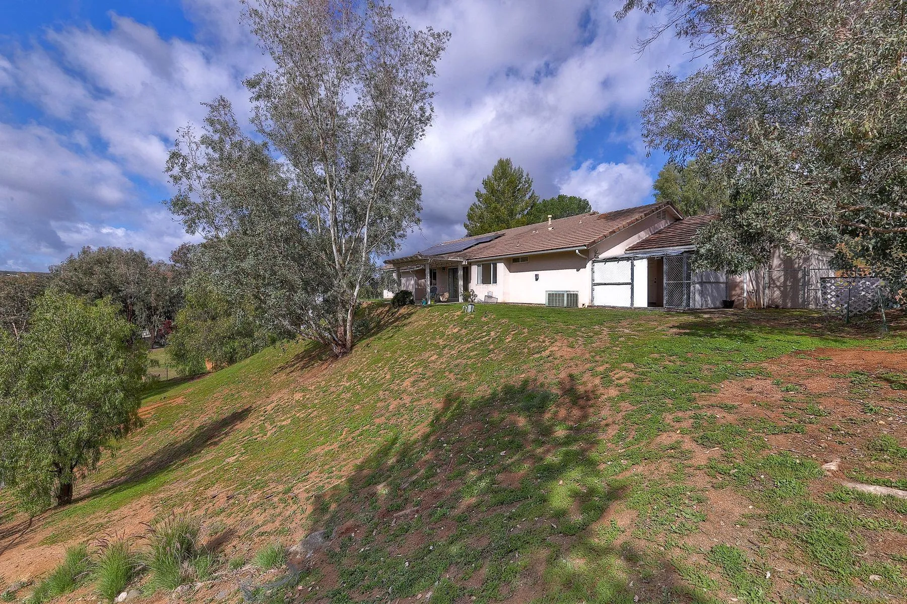 Ramona, California 92065, United States, 3 Bedrooms Bedrooms, ,2 BathroomsBathrooms,Residential,Active,98925