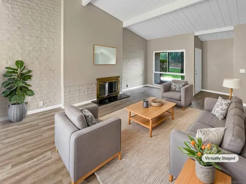 5750 Amaya Dr Unit 10, La Mesa, CA 91942 - #: 250020849