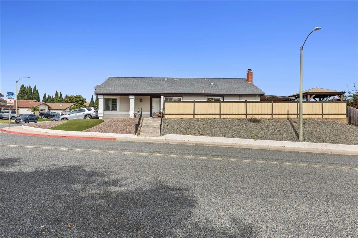 1059 Buena Vista Way