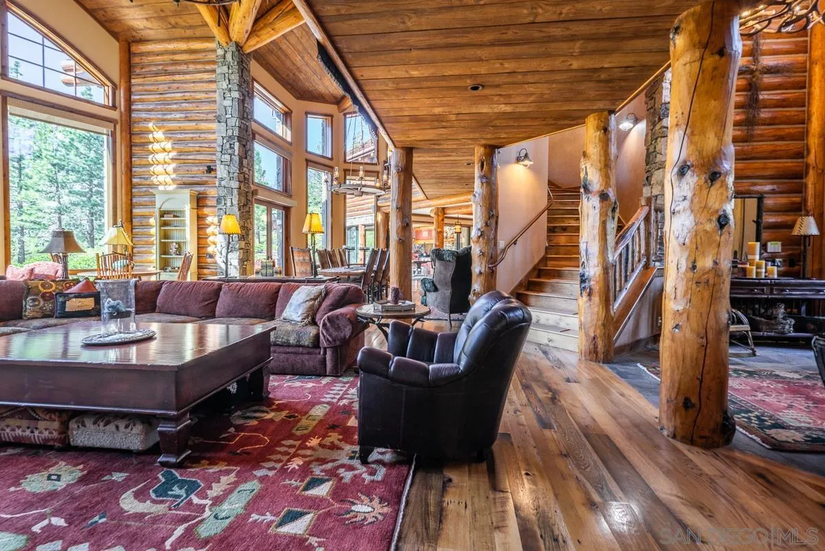 Mammoth Lakes, California 93546, United States, 6 Bedrooms Bedrooms, ,7 BathroomsBathrooms,Residential,Active,74643