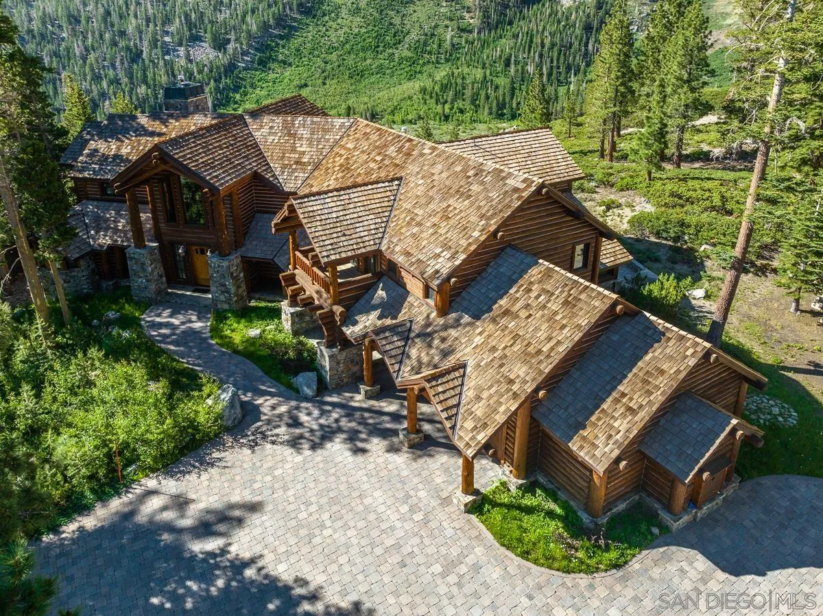 Mammoth Lakes, California 93546, United States, 6 Bedrooms Bedrooms, ,7 BathroomsBathrooms,Residential,Active,74643