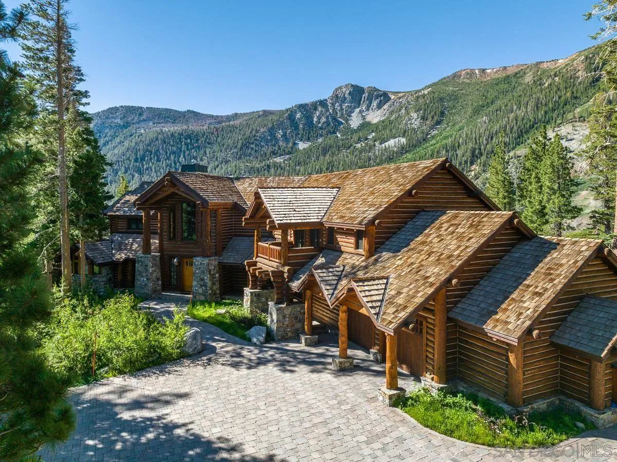 Mammoth Lakes, California 93546, United States, 6 Bedrooms Bedrooms, ,7 BathroomsBathrooms,Residential,Active,74643