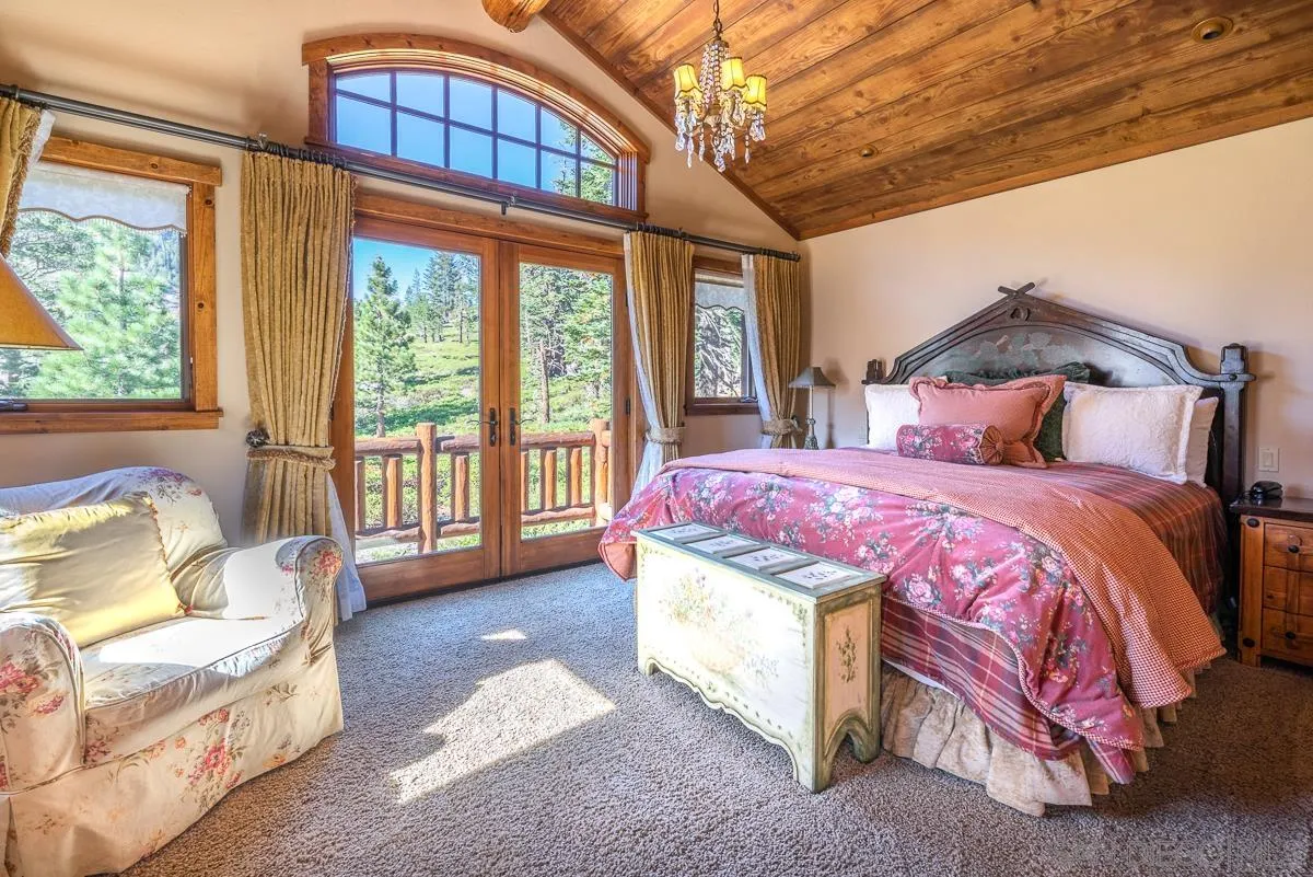Mammoth Lakes, California 93546, United States, 6 Bedrooms Bedrooms, ,7 BathroomsBathrooms,Residential,Active,74643