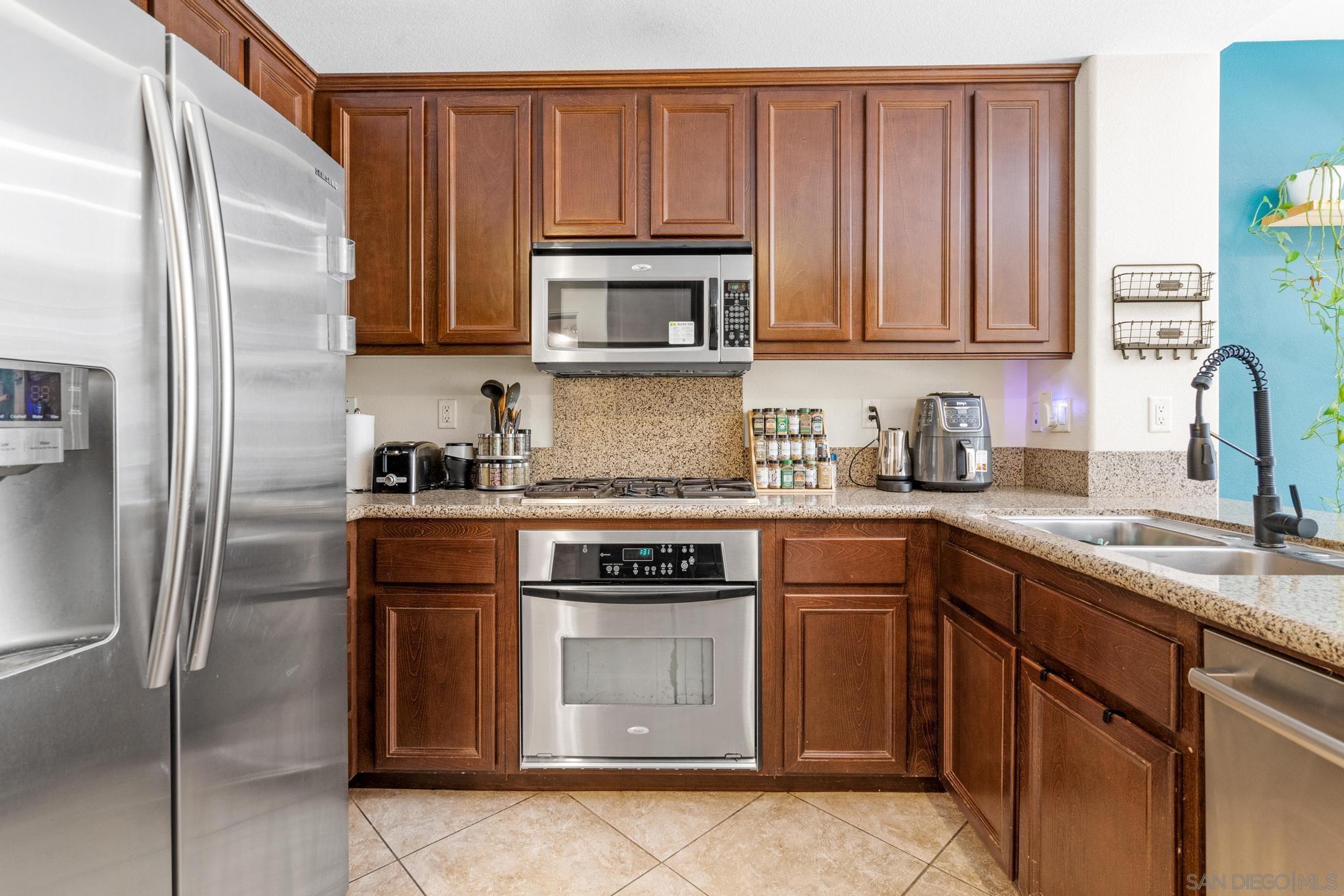 17071 Calle Trevino 8