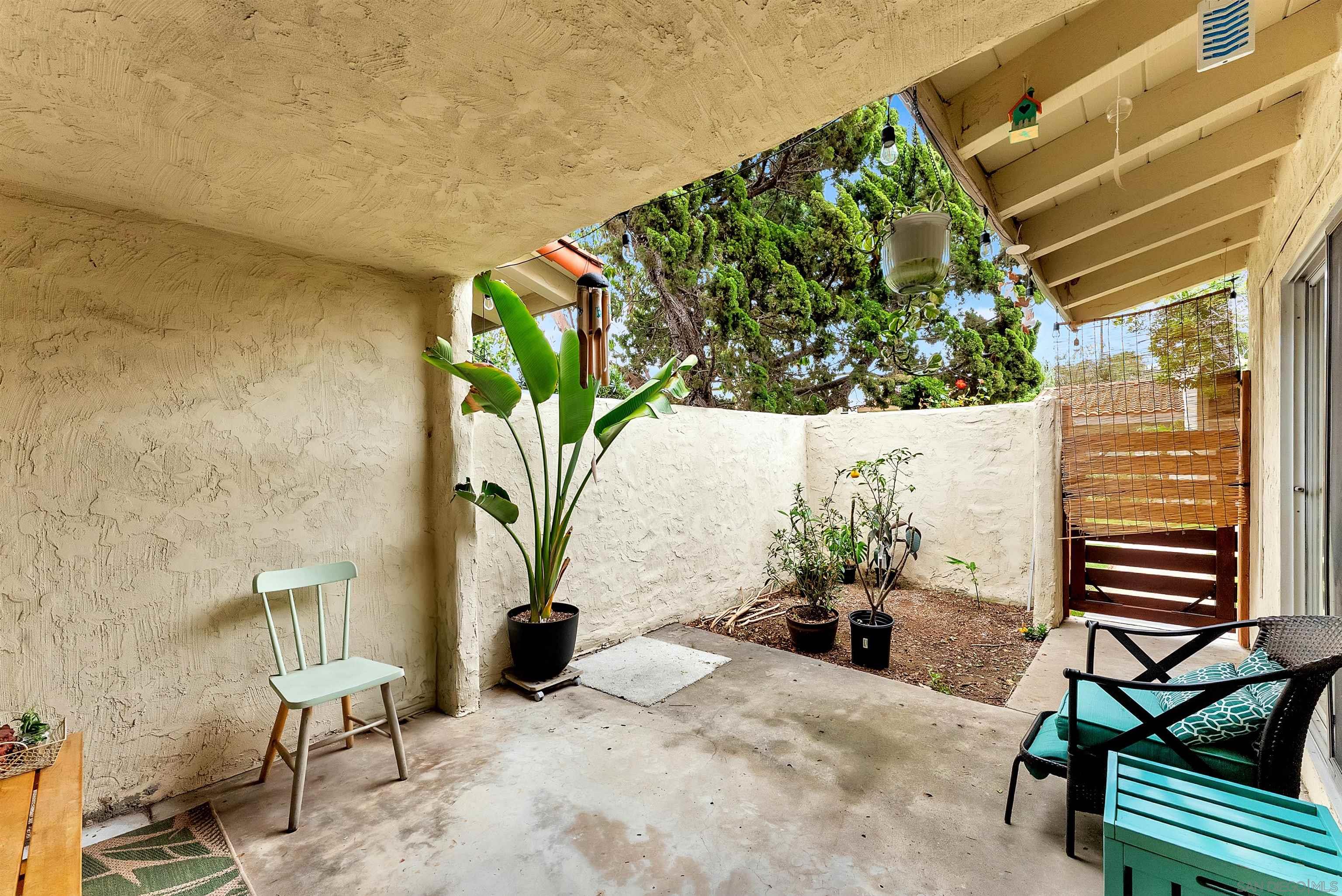 4186 Balboa Way