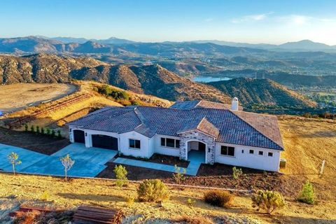 11631 Via Trevi Lakeside CA 92040
