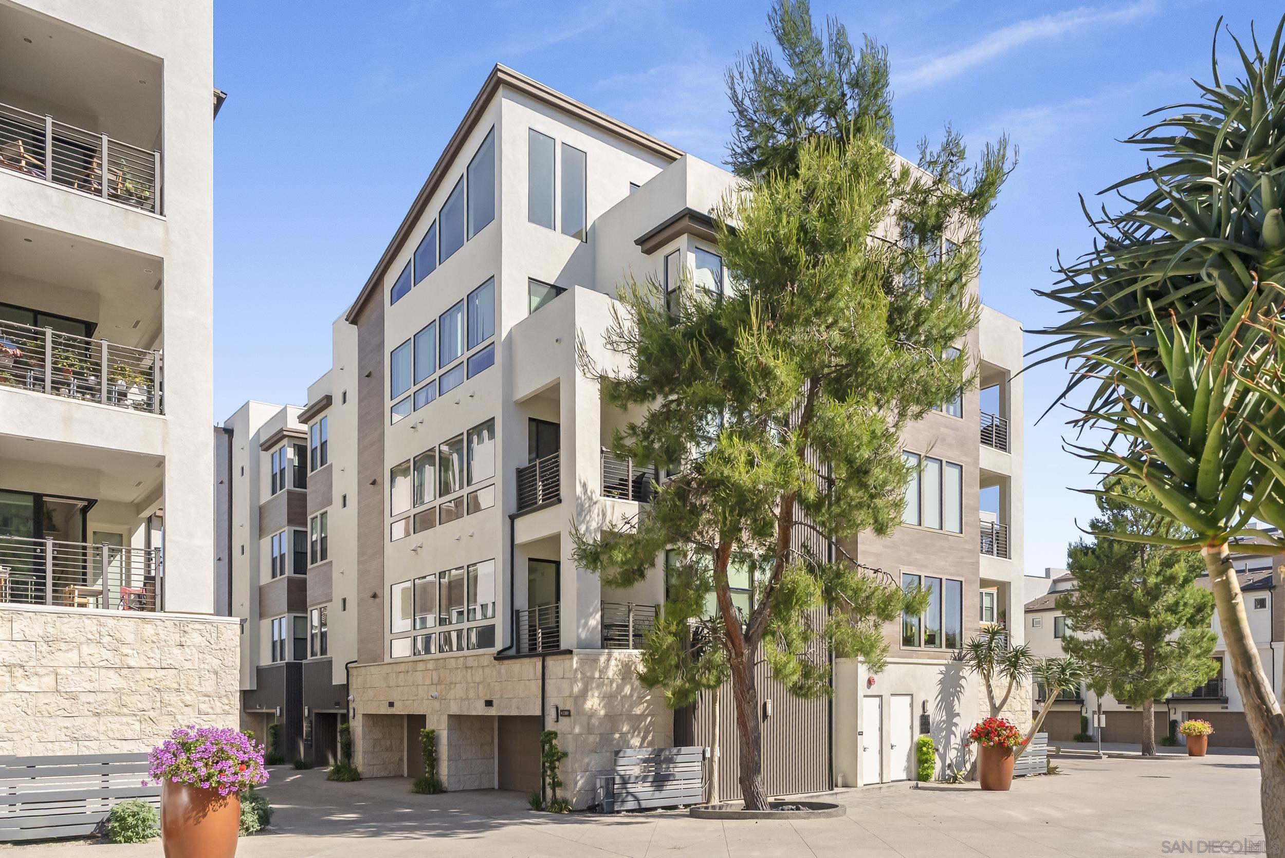 8353 Distinctive Dr