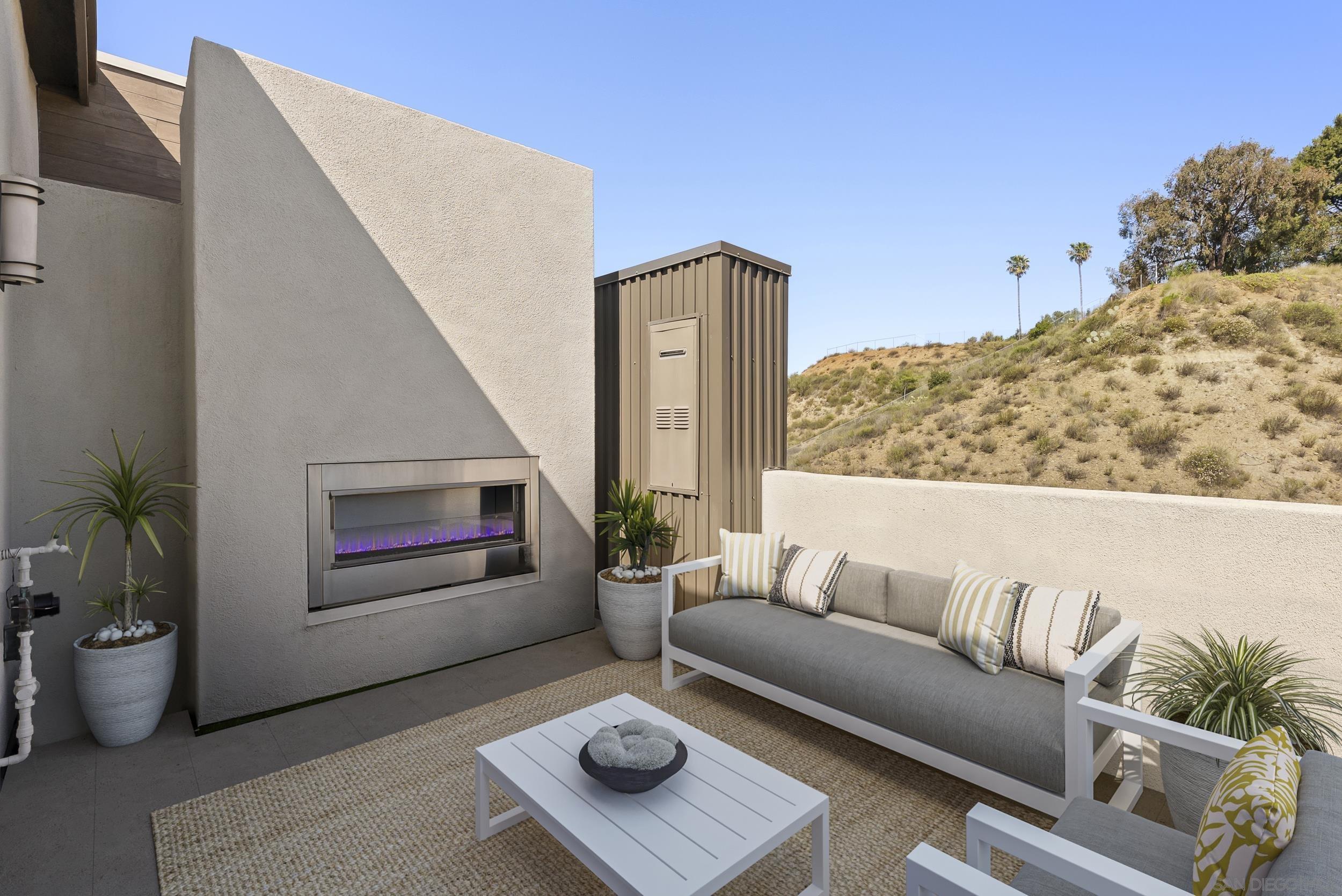 8353 Distinctive Dr