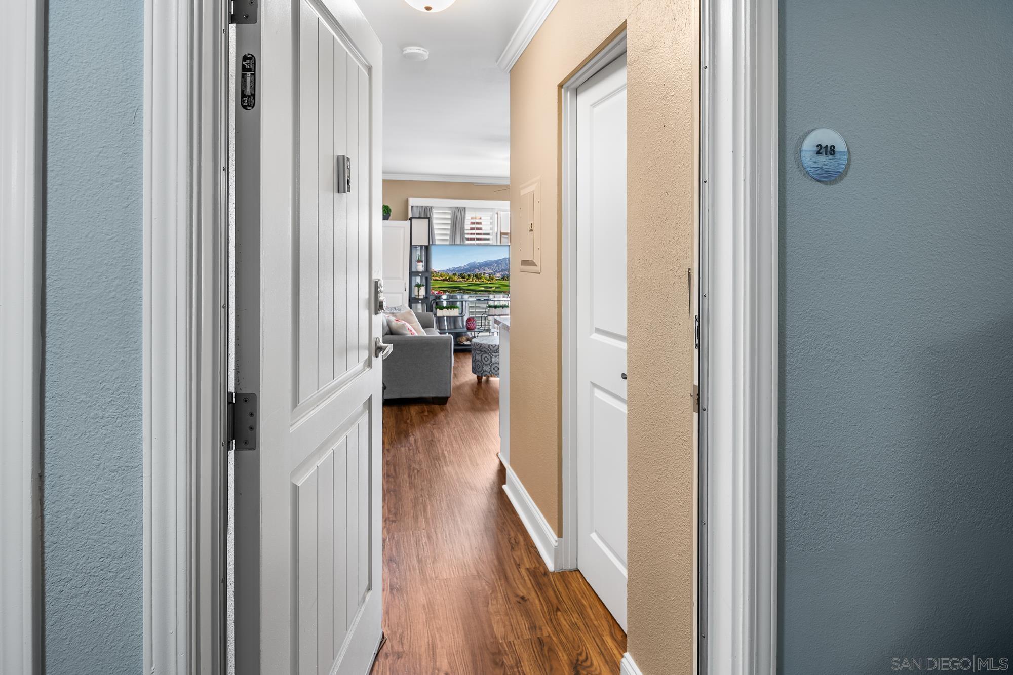 1021 Scott St 218