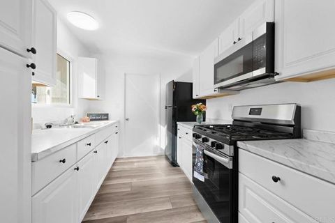 6987 Tanglewood Rd San Diego CA 92111