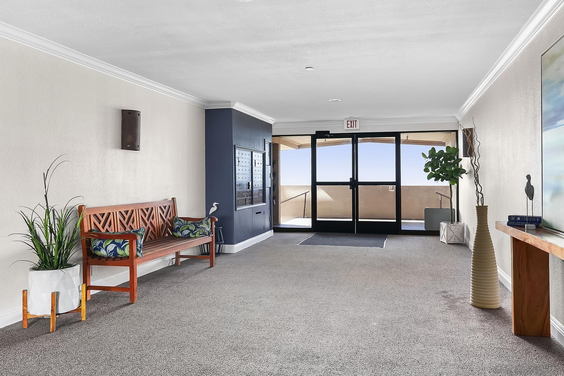 4667 Ocean Blvd 108
