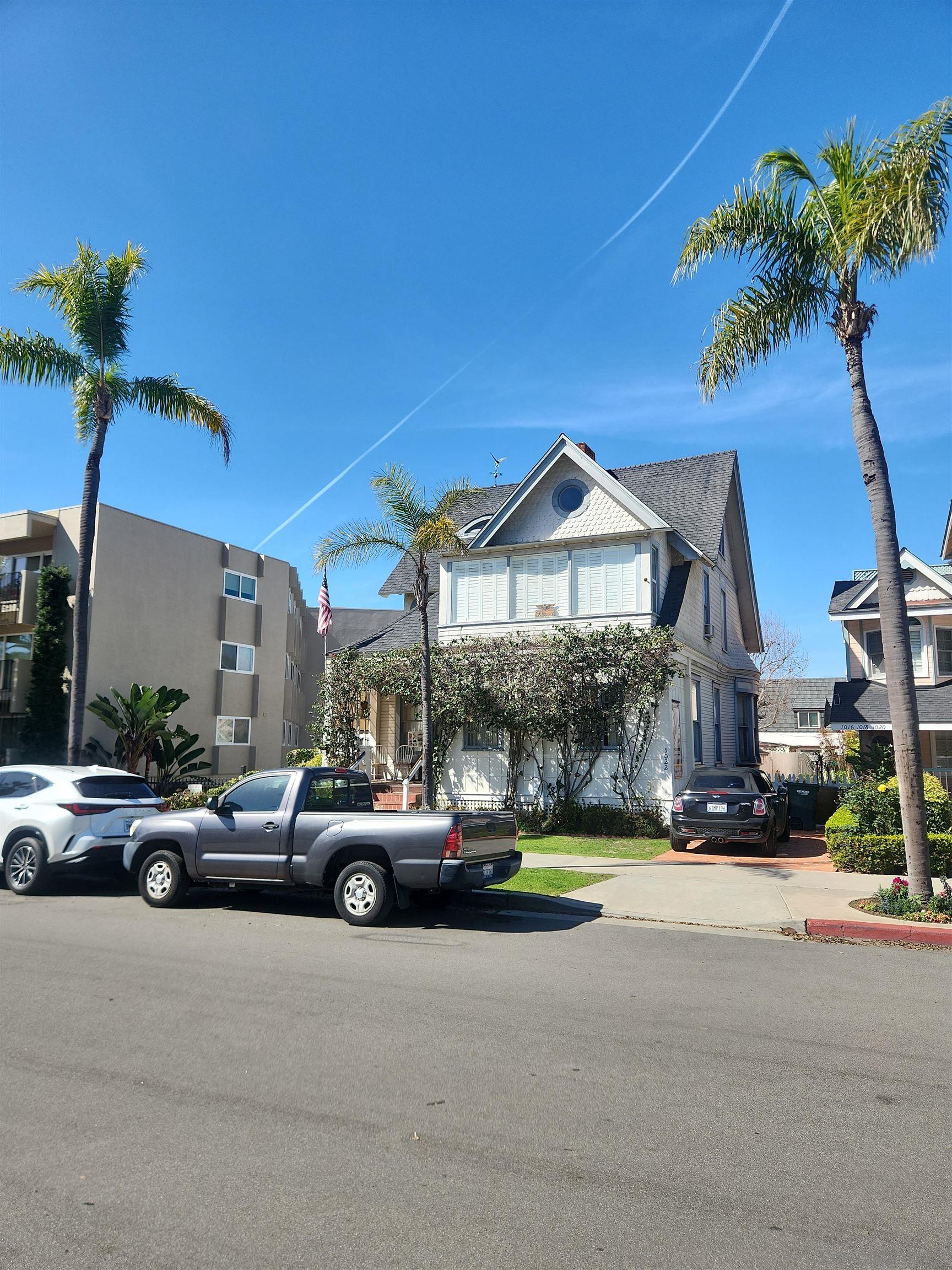 1022 Park Place