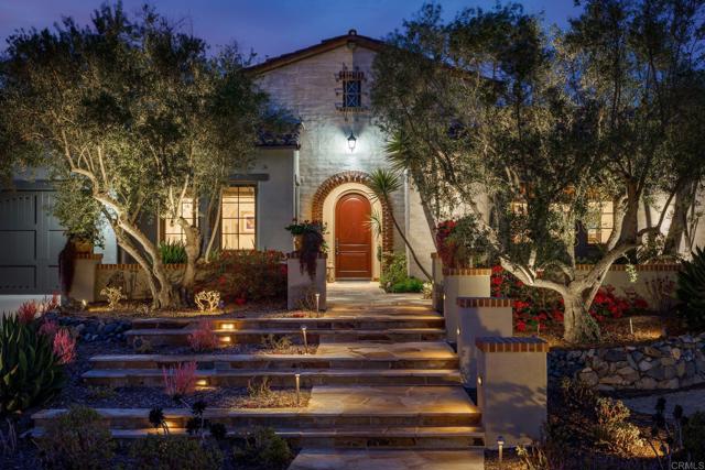 8784 Avenida Mirador
