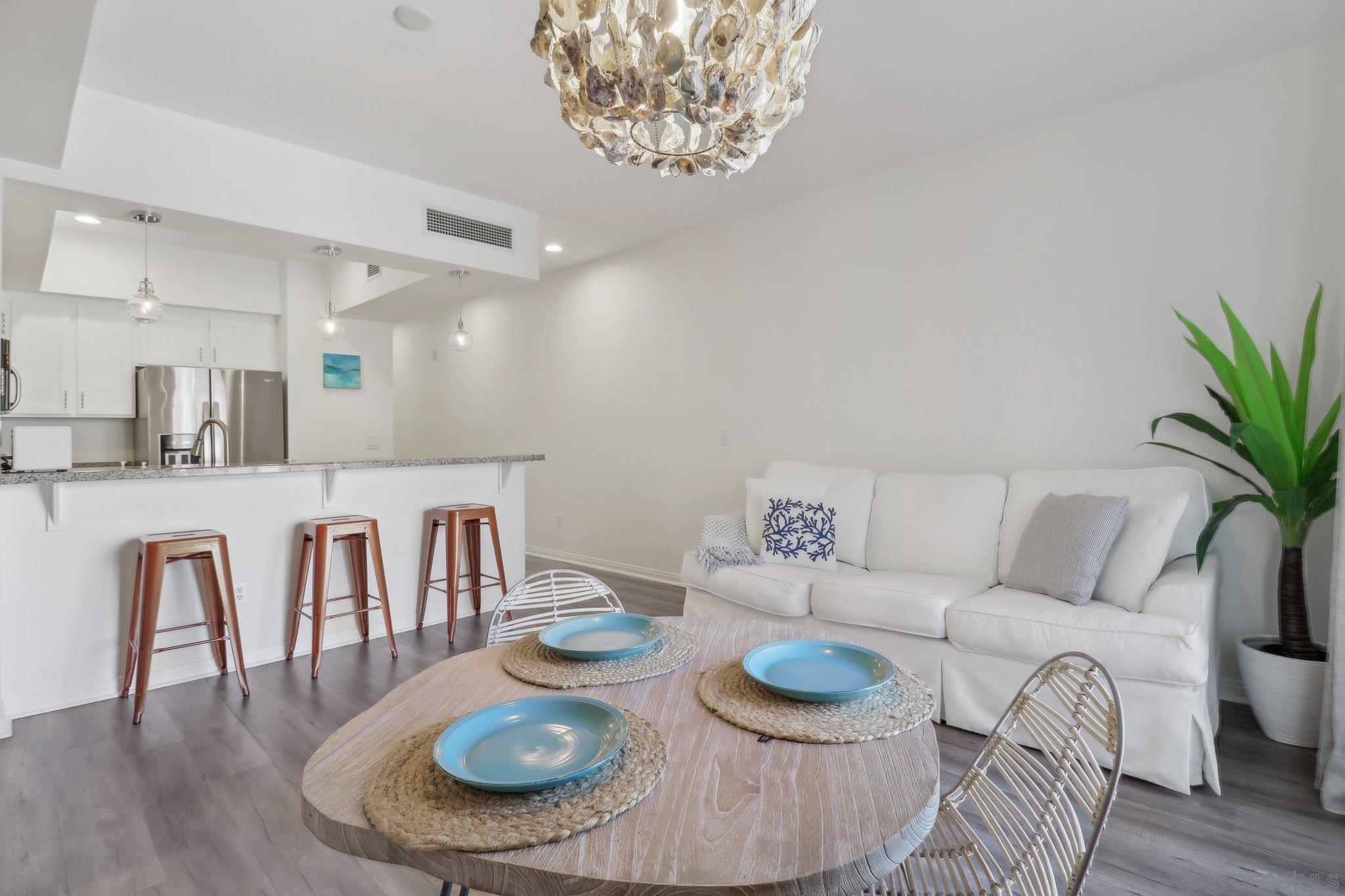 450 J St 4101