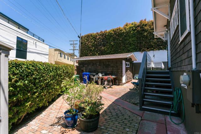 1138 Virginia Way