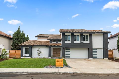 2008  Saliente Way Carlsbad CA 92009