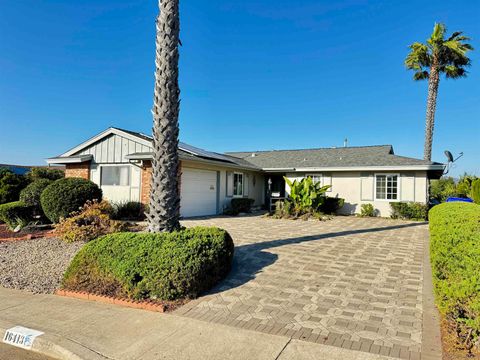 16413  Roca Dr San Diego CA 92128