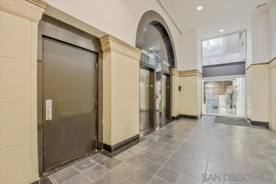 950 6th Ave 211