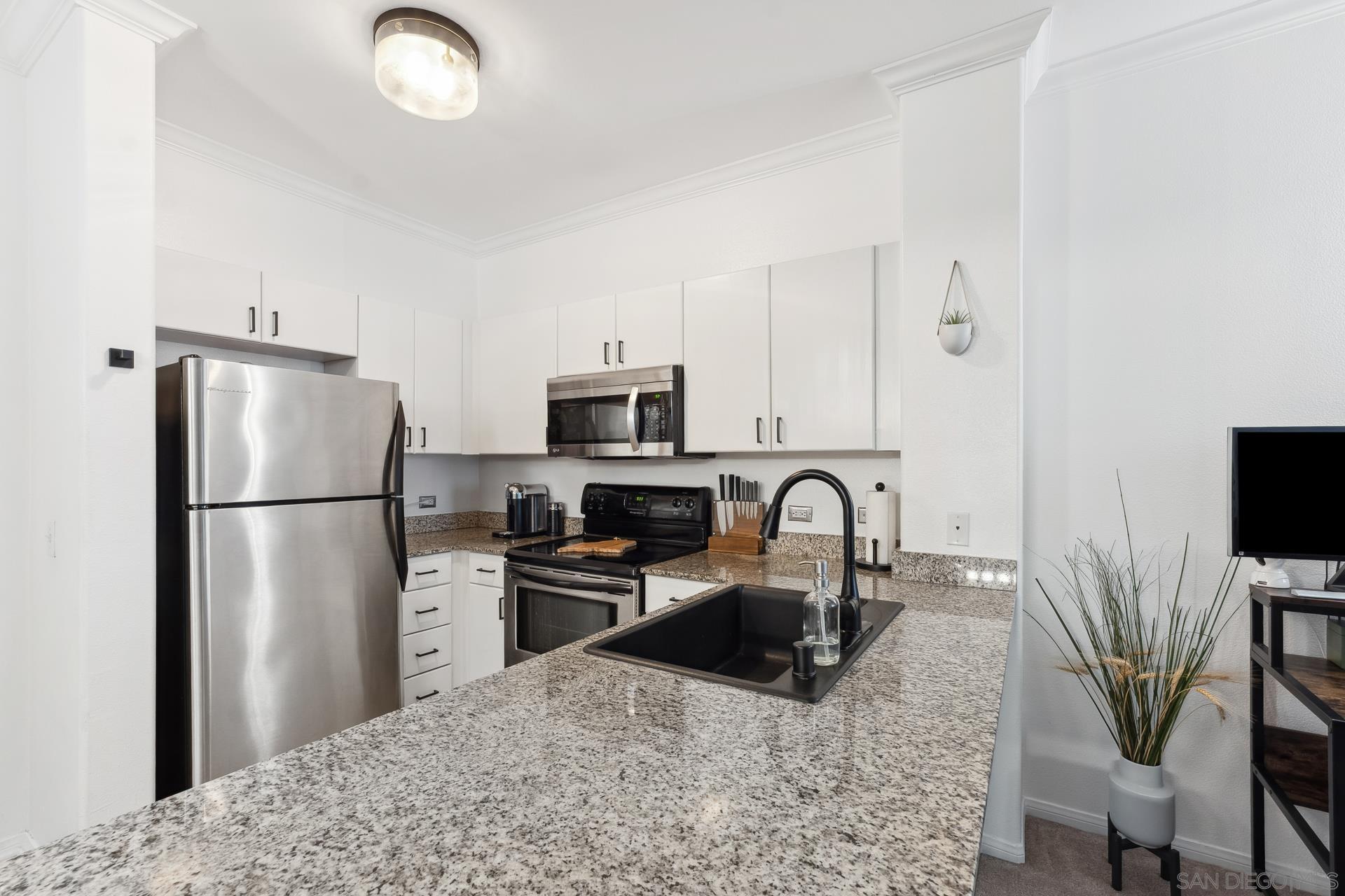 1642 7Th Ave 223