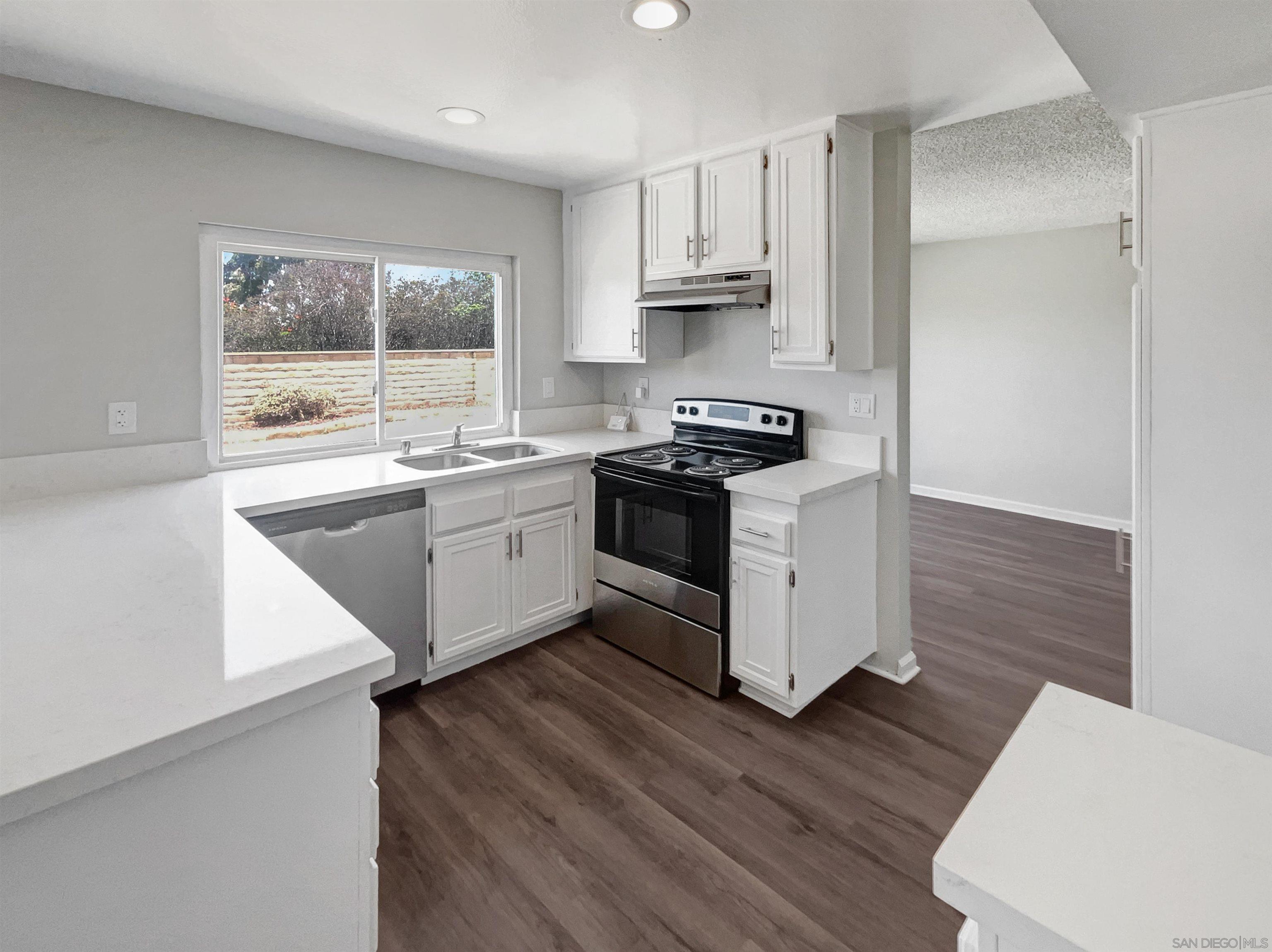 141 Rainier Ct