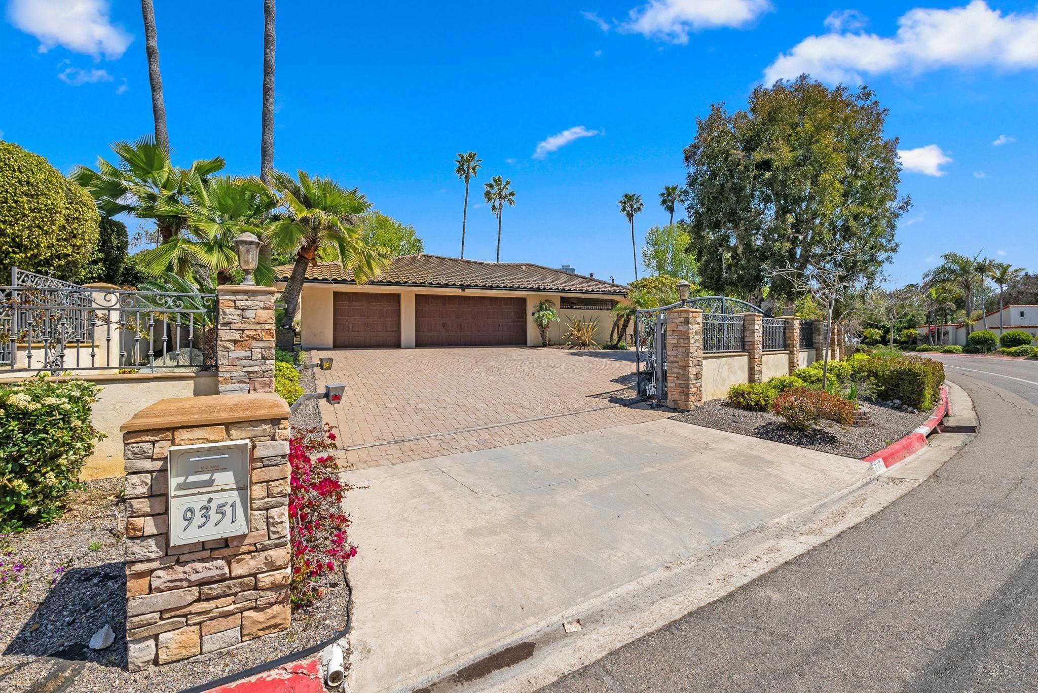 9351 La Jolla Farms Rd