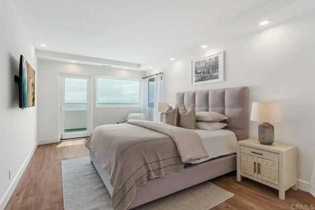 La Jolla, California 92037, United States, 4 Bedrooms Bedrooms, ,5 BathroomsBathrooms,Residential,Active,41438