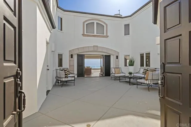 La Jolla, California 92037, United States, 4 Bedrooms Bedrooms, ,5 BathroomsBathrooms,Residential,Active,41438