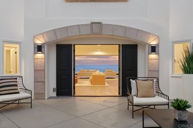 La Jolla, California 92037, United States, 4 Bedrooms Bedrooms, ,5 BathroomsBathrooms,Residential,Active,41438