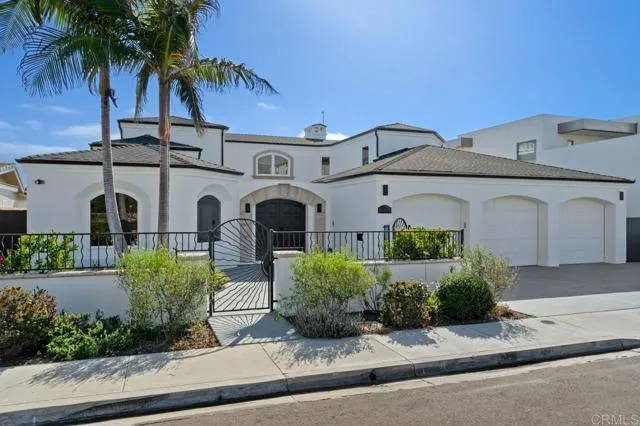 La Jolla, California 92037, United States, 4 Bedrooms Bedrooms, ,5 BathroomsBathrooms,Residential,Active,41438