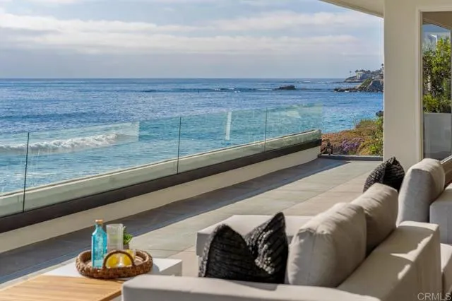 La Jolla, California 92037, United States, 4 Bedrooms Bedrooms, ,5 BathroomsBathrooms,Residential,Active,41438