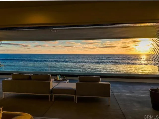 La Jolla, California 92037, United States, 4 Bedrooms Bedrooms, ,5 BathroomsBathrooms,Residential,Active,41438