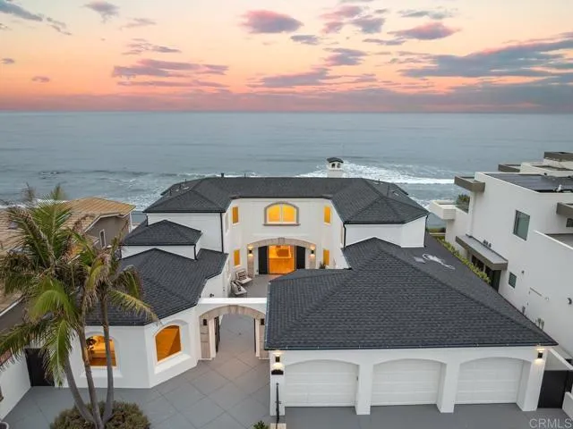 La Jolla, California 92037, United States, 4 Bedrooms Bedrooms, ,5 BathroomsBathrooms,Residential,Active,41438