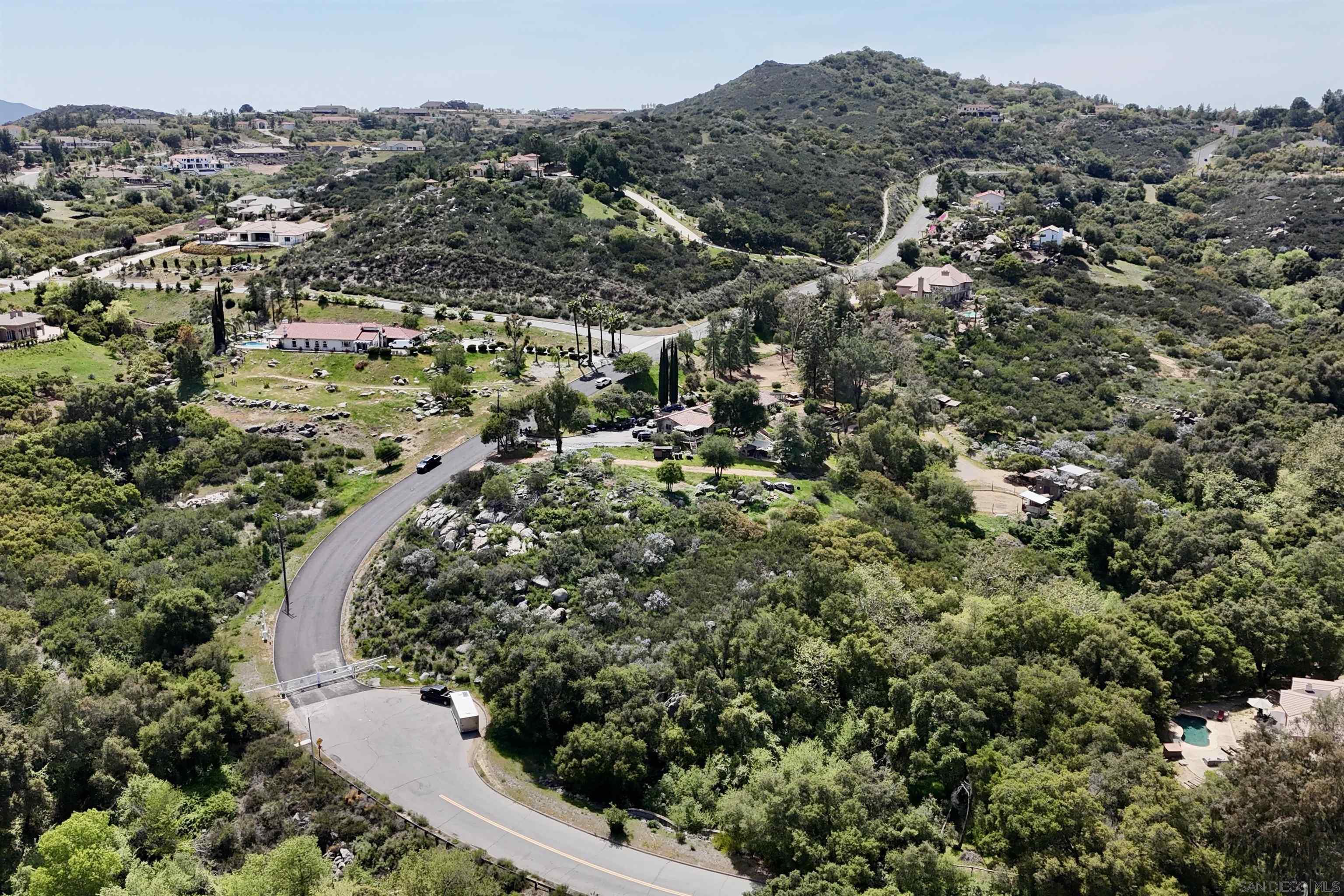 Via Viejas Oeste