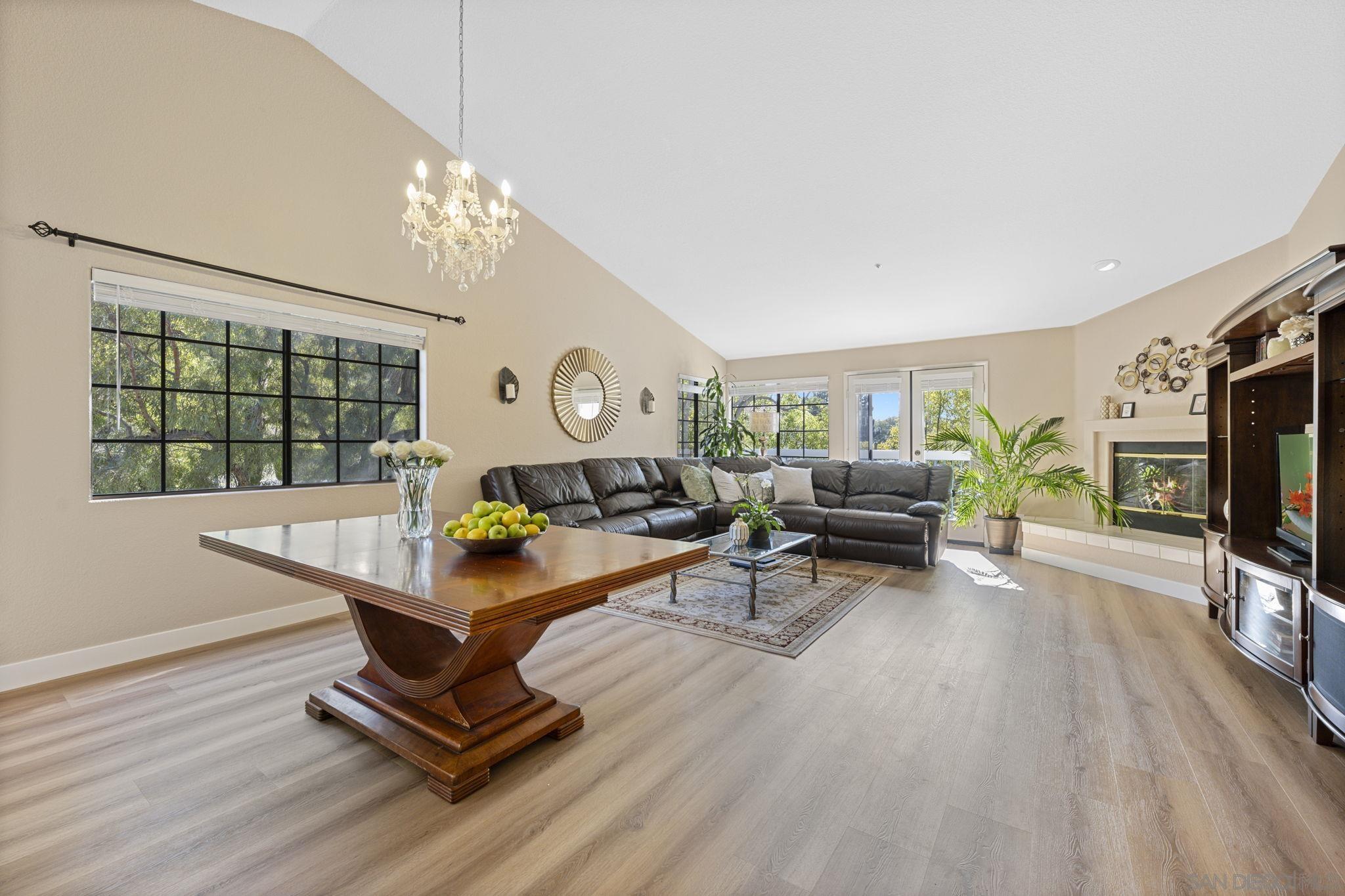 16404 Avenida Venusto E