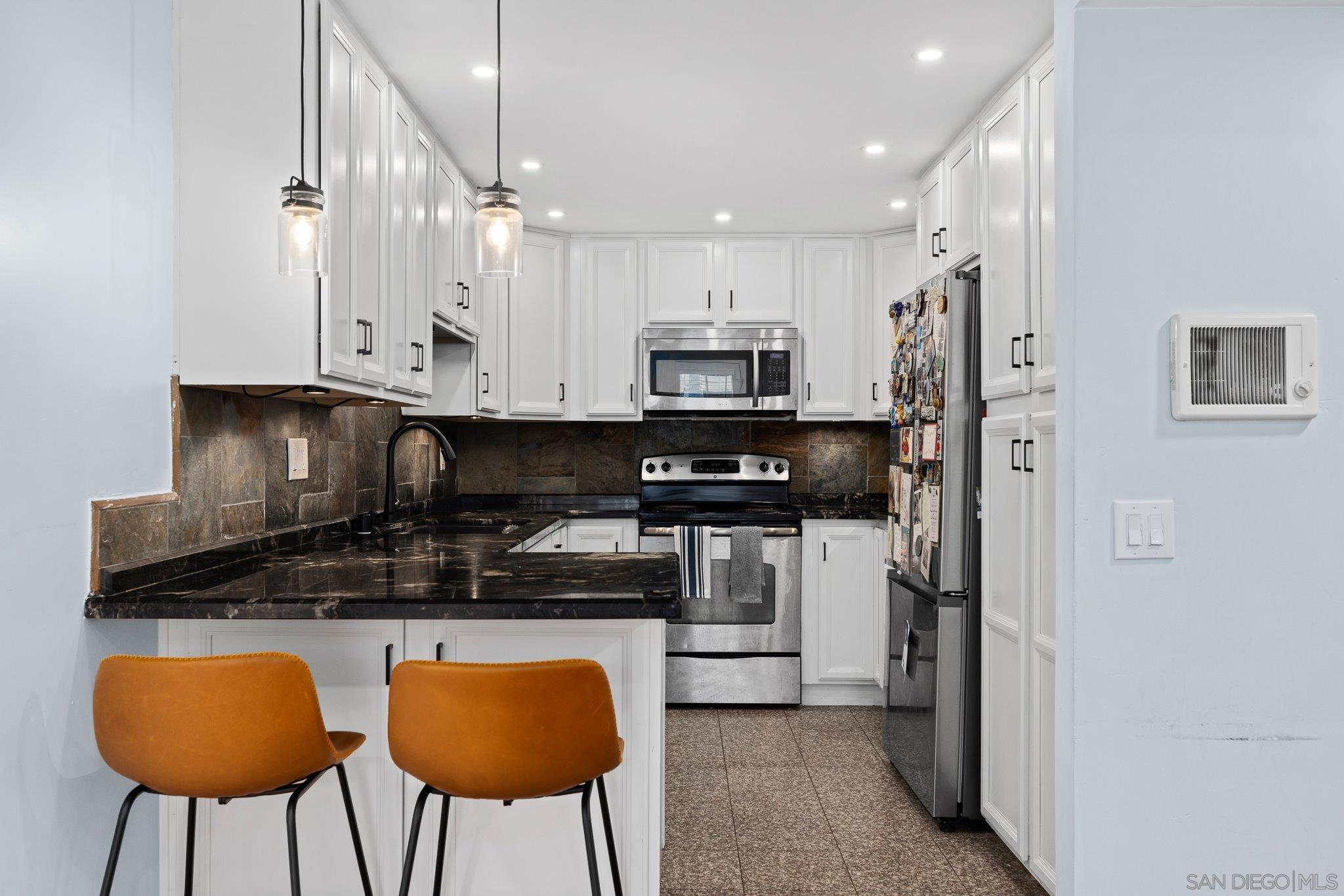 3965 Hortensia St D2