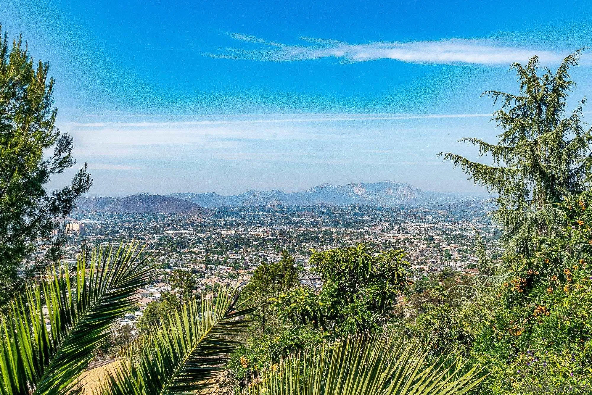 La Mesa, California 91941, United States, 2 Bedrooms Bedrooms, ,2 BathroomsBathrooms,Residential,Active,159796