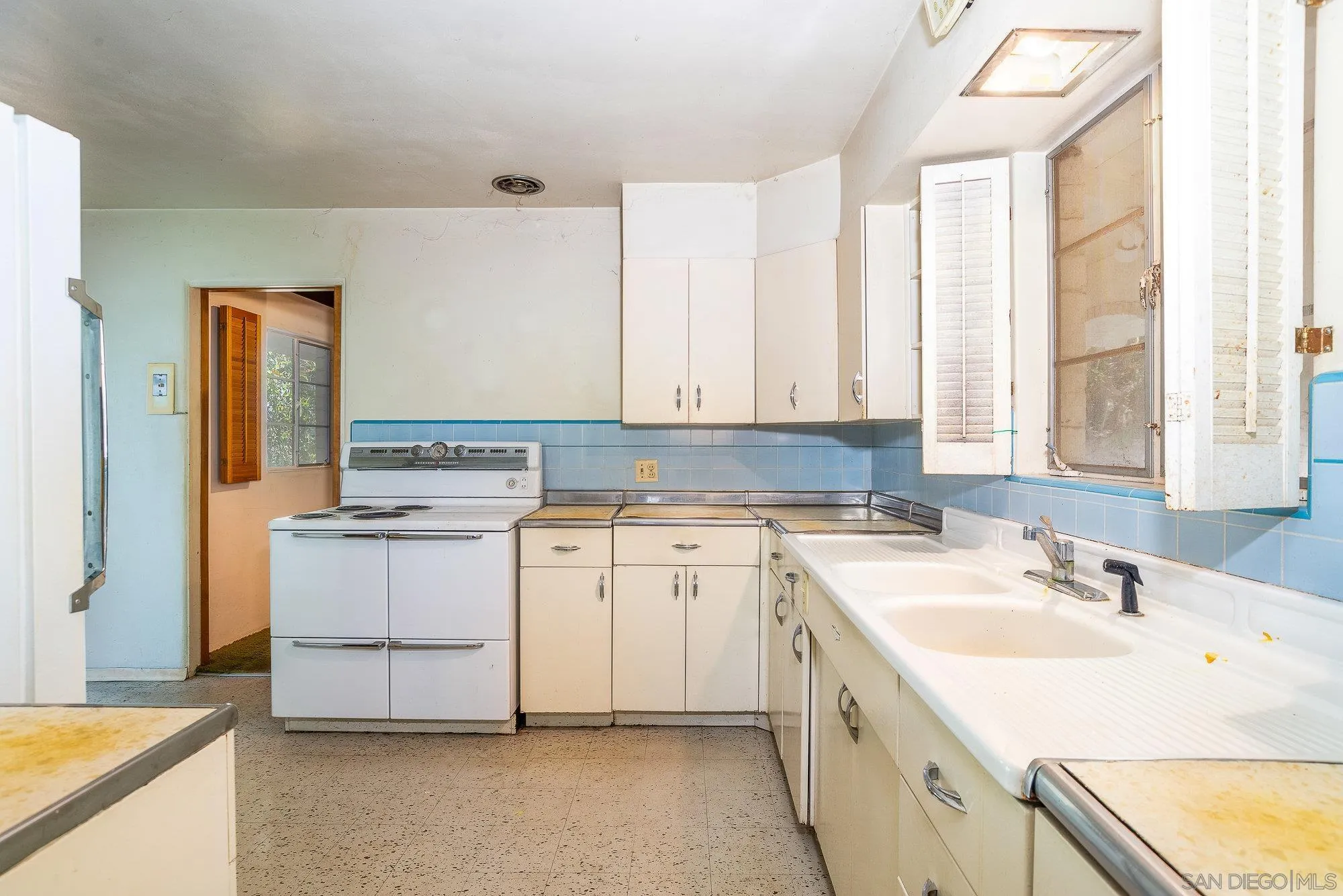 La Mesa, California 91941, United States, 2 Bedrooms Bedrooms, ,2 BathroomsBathrooms,Residential,Active,159796