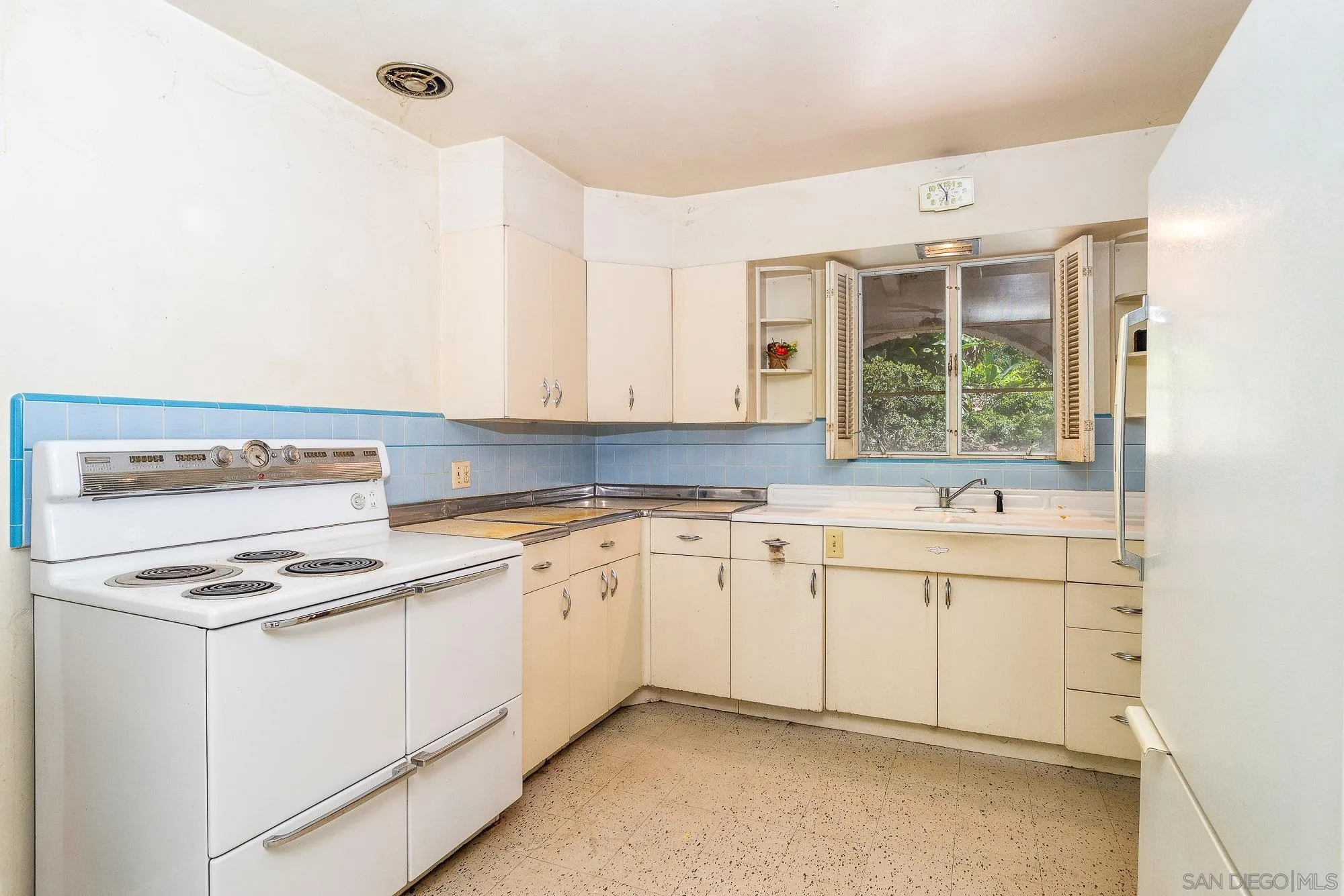 La Mesa, California 91941, United States, 2 Bedrooms Bedrooms, ,2 BathroomsBathrooms,Residential,Active,159796