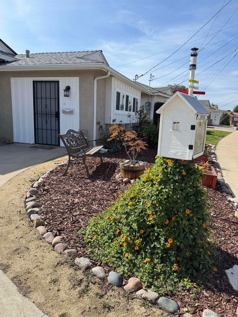6559  Eldridge St San Diego CA 92120