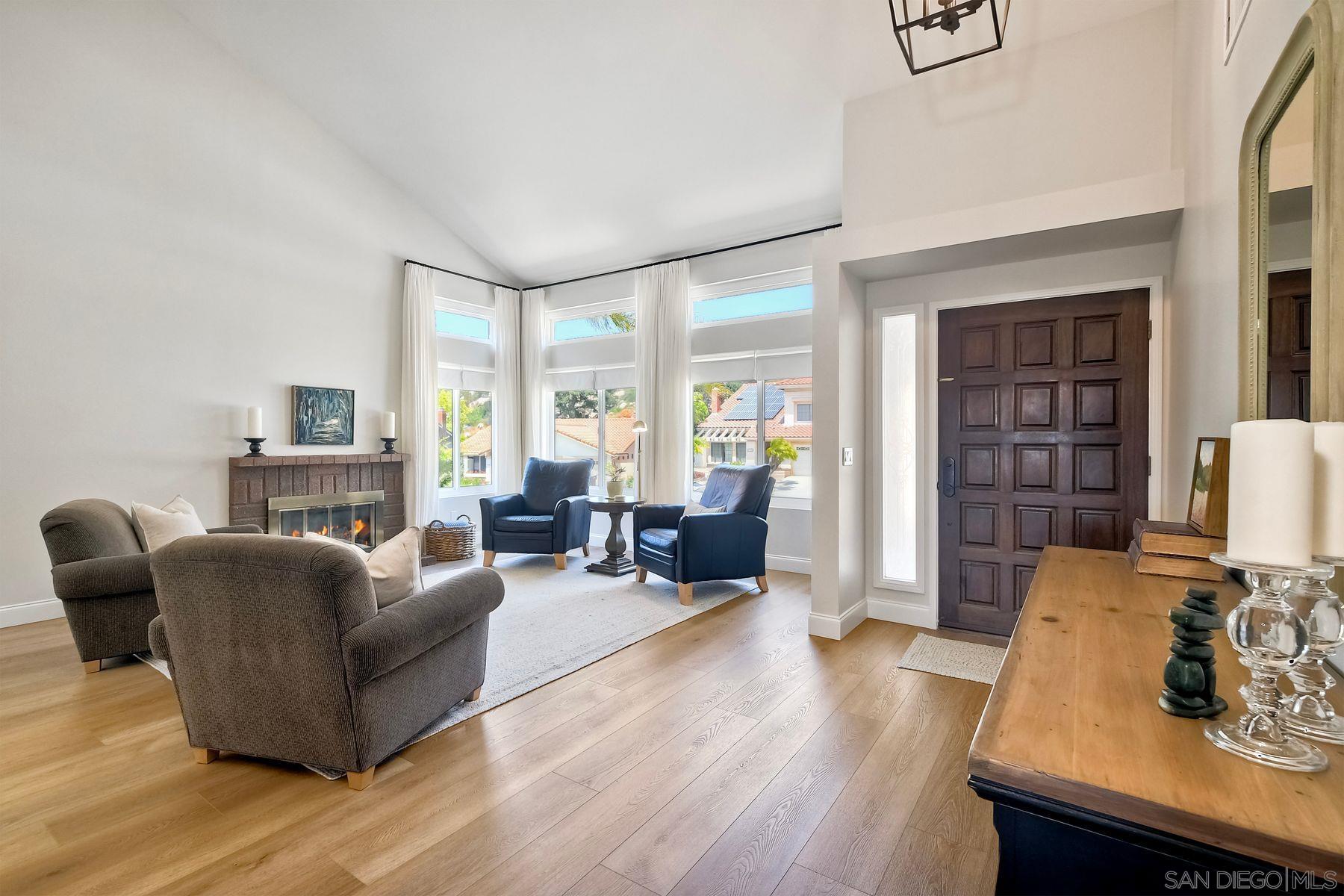 13205 Poway Hills Dr