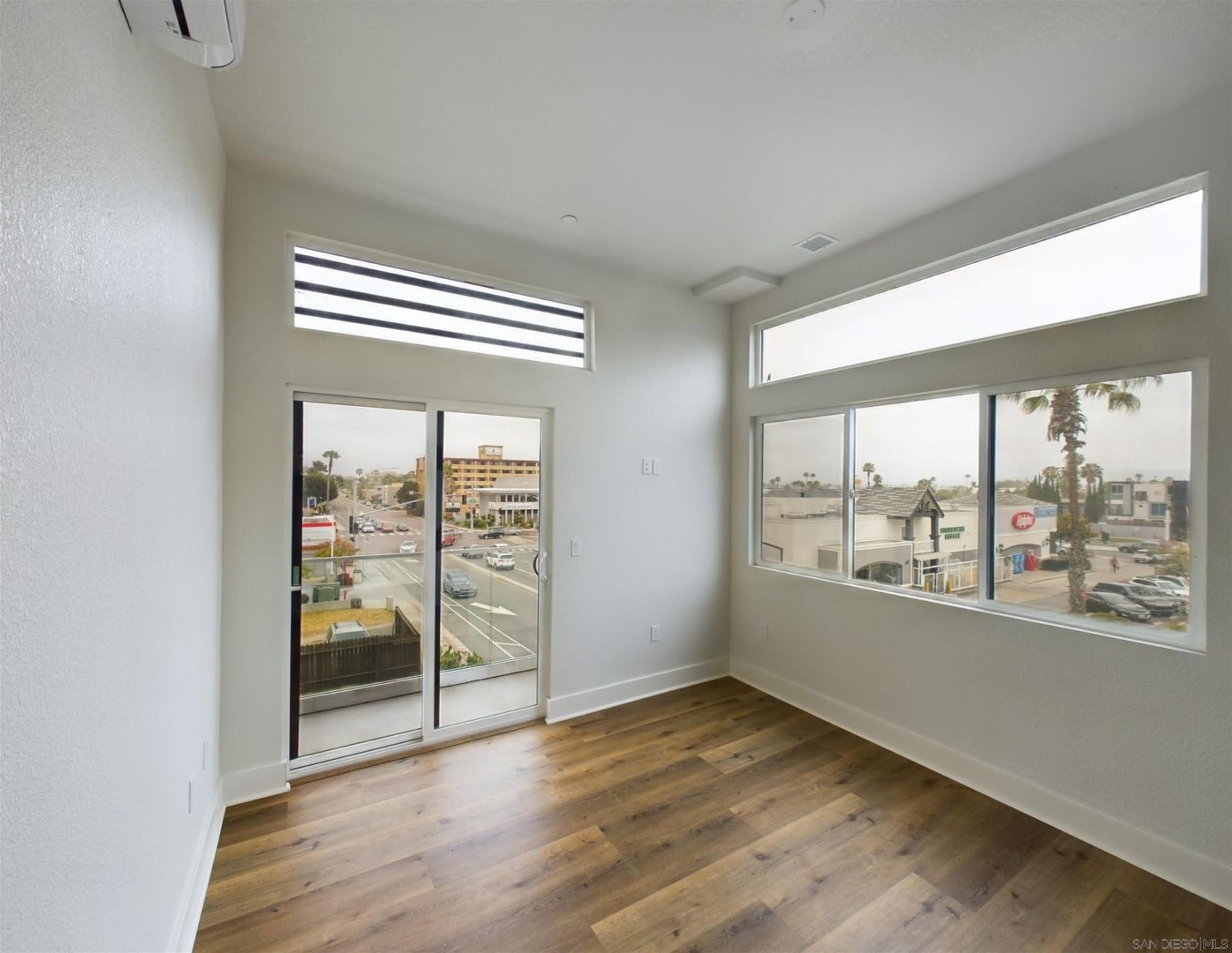 3046 Nimitz Boulevard