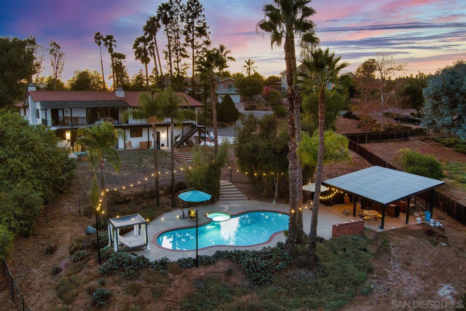1080 Landavo Rancho Rd