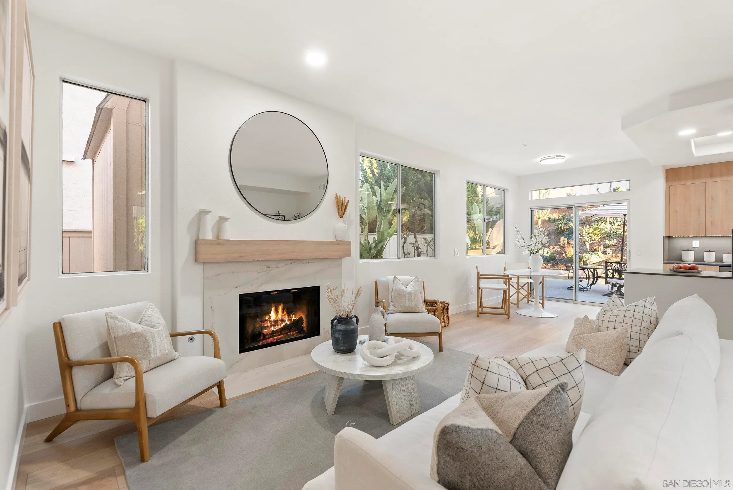 Escondido, California 92026, United States, 4 Bedrooms Bedrooms, ,3 BathroomsBathrooms,Residential,Active,107170