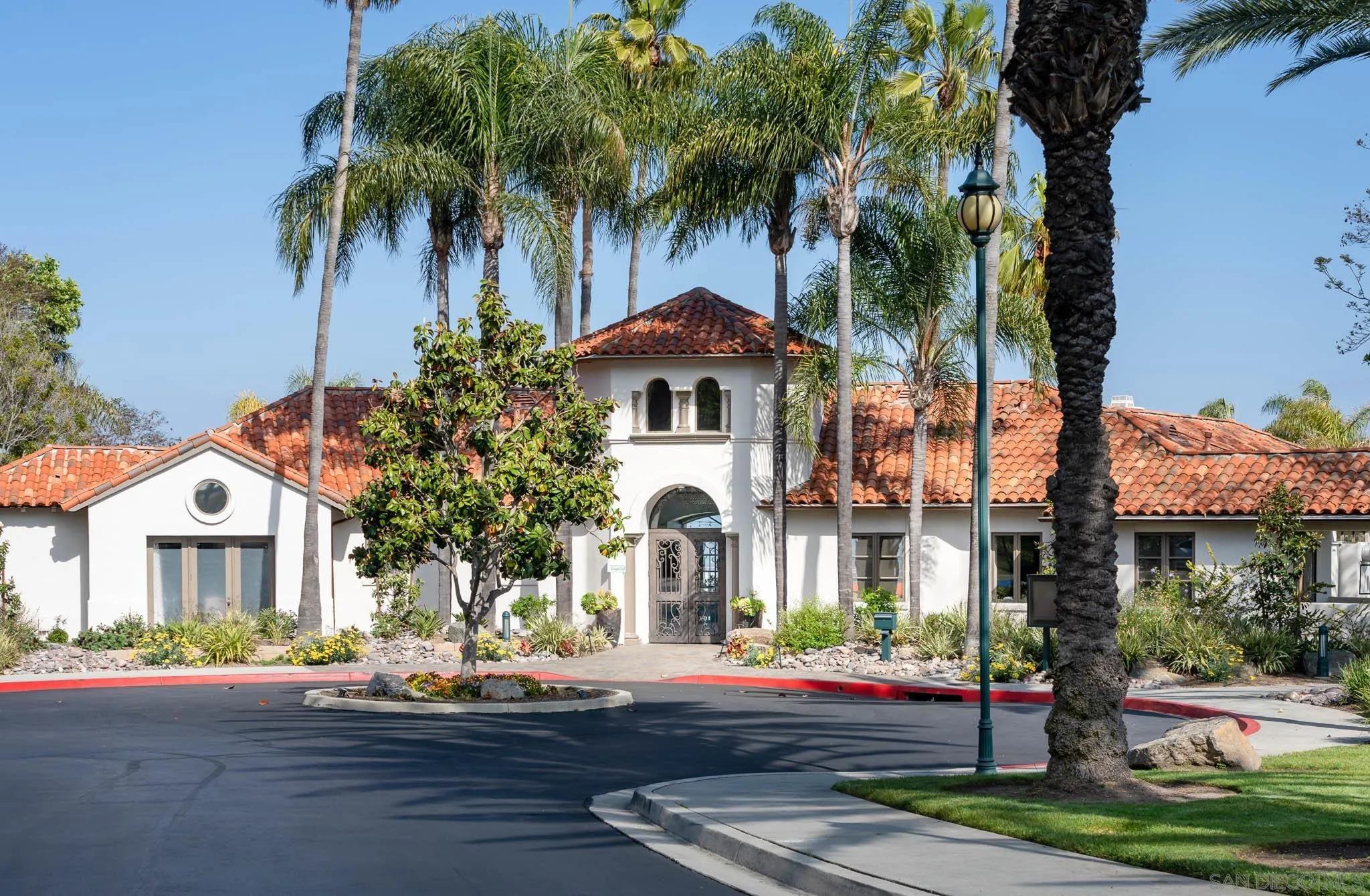 Escondido, California 92026, United States, 4 Bedrooms Bedrooms, ,3 BathroomsBathrooms,Residential,Active,107170